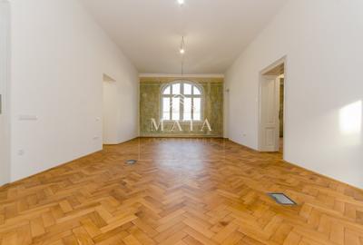 Casă individuală cu 11 camere cu Canalizare în Central - 3