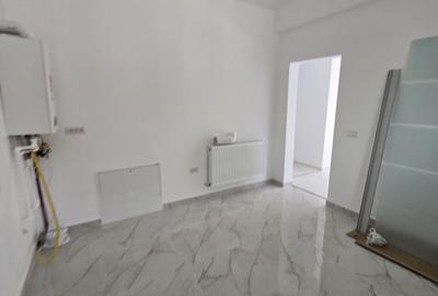 Casă cu 3 camere cu Teren 250 Mp în Central - 3