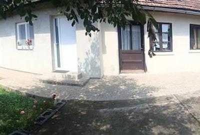 Casă cu 2 camere cu Teren 910 Mp în Central