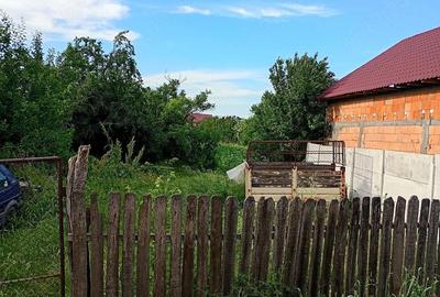 Teren de 1100 mp, în Rusănești - 2