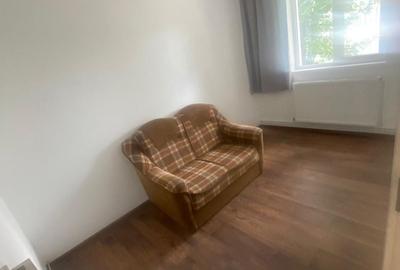 Apartament cu 3 camere în Micro 6 - 10