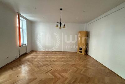Apartament cu 2 camere semidecomandat, mobilat în Central