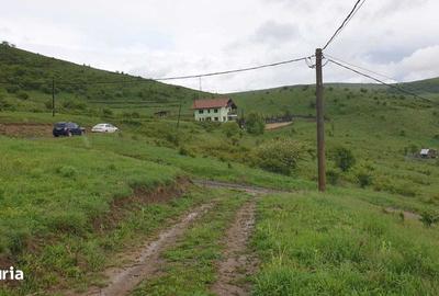 Teren de 756 mp, în Chinteni