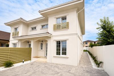 Duplex cu 5 camere cu Canalizare în Giroc