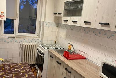 Apartament cu 3 camere decomandat în Triaj - 3