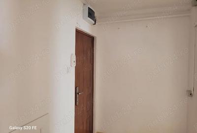 Spațiu comercial, de 16 mp, în Central - 3