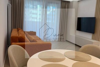 Apartament cu 3 camere decomandat, mobilat în Central