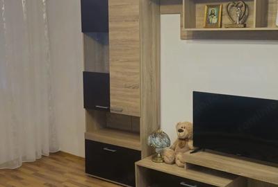 Garsonieră decomandată în Micro 21 - 3