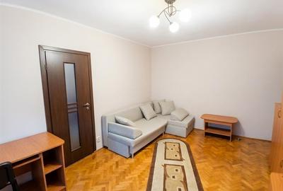 Apartament cu 2 camere semidecomandat în Valenta
