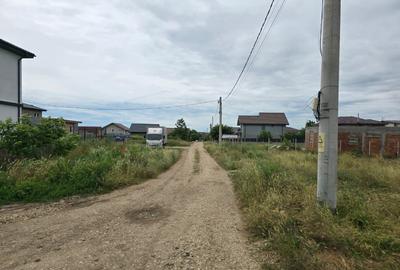 Teren de 5000 mp, în Lazu - 5