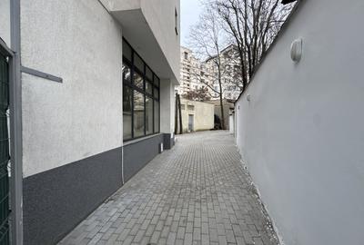 Birou, de 459.70999145508 mp, în Unirii - 13