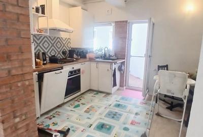 Apartament cu 3 camere decomandat în Eroii Revoluției - 1