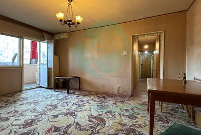 Apartament cu 3 camere semidecomandat în Lacul Tei