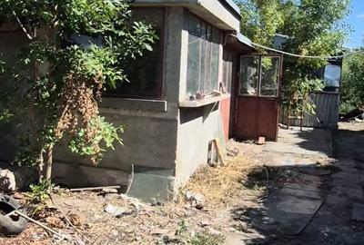 Casă cu 3 camere cu Teren 1554 Mp în Vădeni
