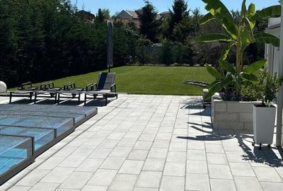 Casă individuală cu 4 camere decomandat cu Canalizare în Lunei