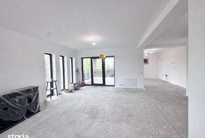 Apartament cu 4 camere în Central