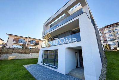 Apartament cu 5 camere semidecomandat în Mănăștur