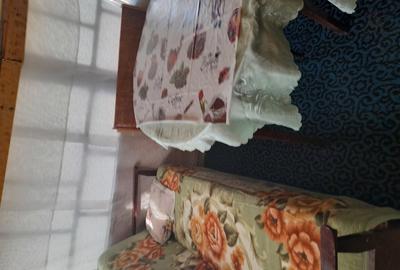 Casă cu 4 camere în Miloșești