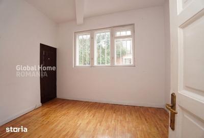 Casă cu 5 camere cu Teren 707 Mp în Central