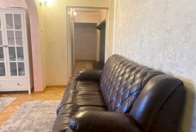 Apartament cu 4 camere decomandat în George Enescu