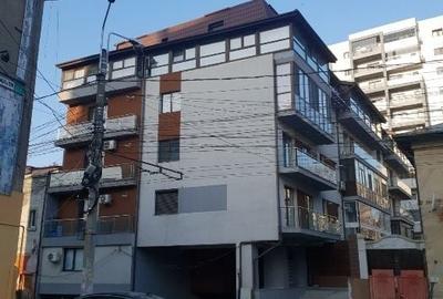 Garsonieră nedecomandată în Titan