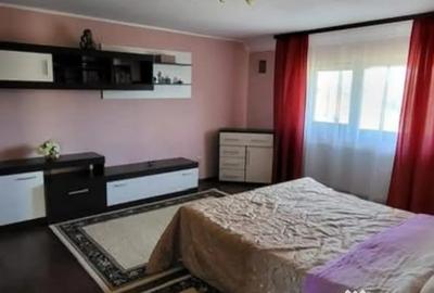 Casă cu 7 camere în Săucești - 1