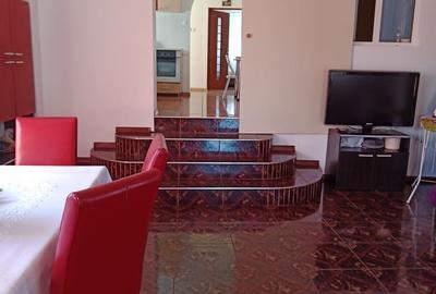 Casă cu 4 camere cu Teren 2000 Mp în Central - 7