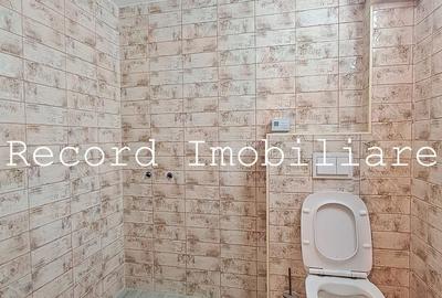 Casă cu 6 camere cu Teren 227 Mp în Gruia