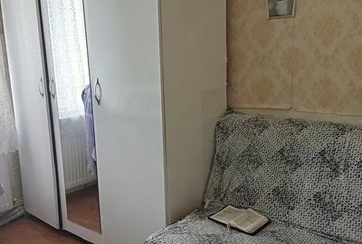 Apartament cu 2 camere semidecomandat în Micro 9