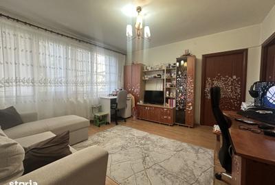 Apartament cu 2 camere semidecomandat în Republicii