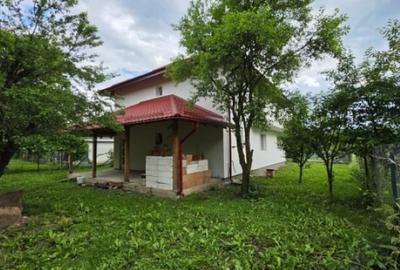 Casă cu 6 camere cu Teren 700 Mp în Breaza de Sus - 14
