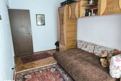 Apartament cu 3 camere decomandat în Nord