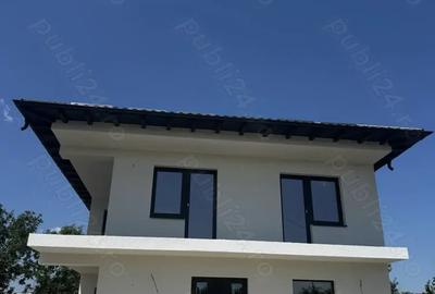 Casă cu 3 camere în Bradu - 4