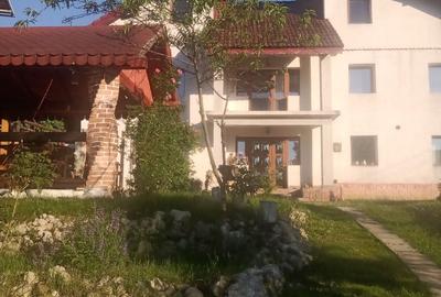 Casă cu 4 camere în Turcheș - 1