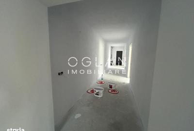 Apartament cu 3 camere decomandat în Turnișor