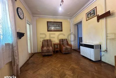 Casă cu 3 camere cu Teren 463 Mp în Central