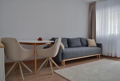 Apartament cu 3 camere decomandat în Centru Civic