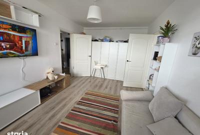Apartament cu 2 camere semidecomandat în Berceni