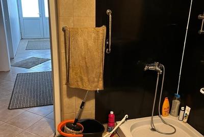 Casă cu 3 camere cu Teren 1000 Mp în Central
