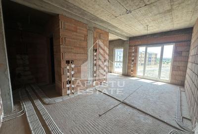 Apartament cu 3 camere semidecomandat în Giroc - 2
