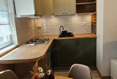 Apartament cu 2 camere decomandat, mobilat în Decebal