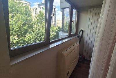 Apartament cu 3 camere decomandat în Decebal