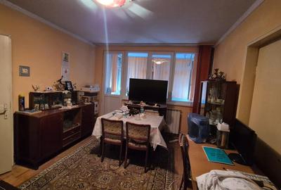 Apartament cu 2 camere semidecomandat în Țiglina 1