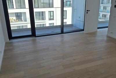 Penthouse cu 4 camere semidecomandat în 13 Septembrie - 24