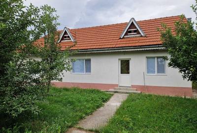 Casă cu 4 camere în Coțofănești - 5