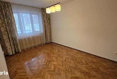 Apartament cu 3 camere decomandat, mobilat în Plopilor - 1