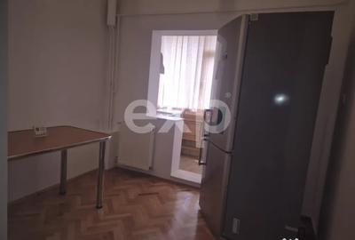 Apartament cu 3 camere decomandat în Popa Șapcă