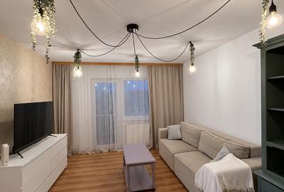 Apartament cu 3 camere decomandat în Lipovei