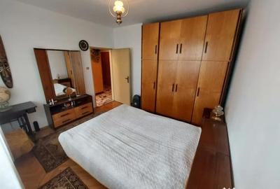 Apartament cu 2 camere decomandat în Badea Cârțan - 1