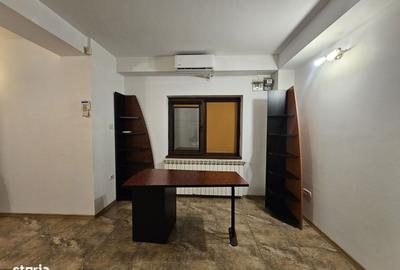 Spațiu comercial, de 25 mp, în Central - 5